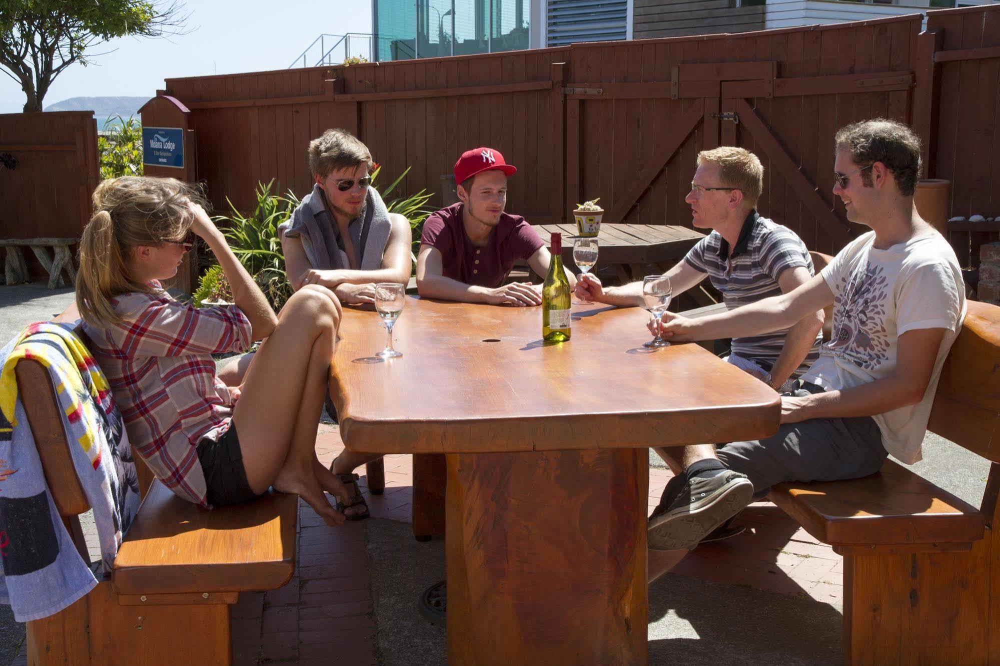Moana Lodge Plimmerton Eksteriør bilde